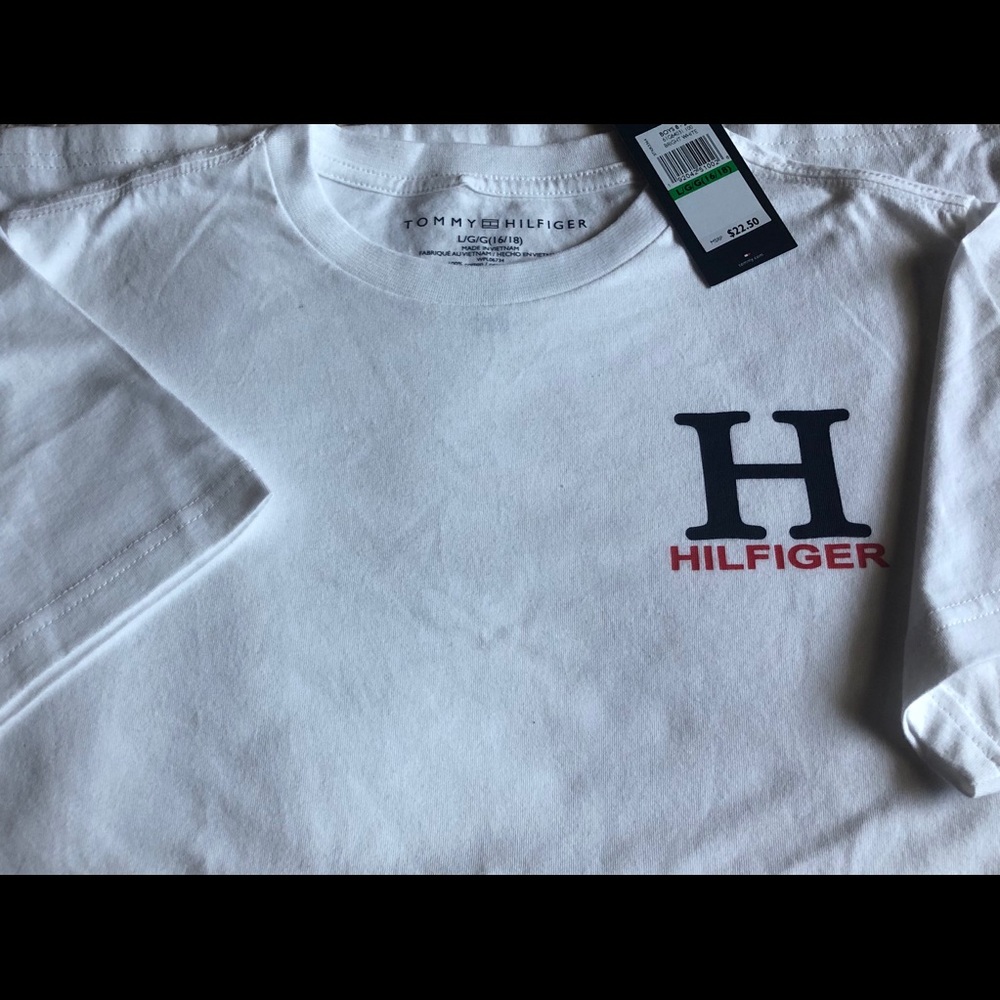 NWT BOYS TOMMY HILFIGER T-SHIRT SZ 16/18